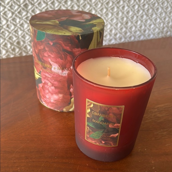 NEW Cranberry Mandarin Scented Candle - 10 oz. - Picture 2 of 3